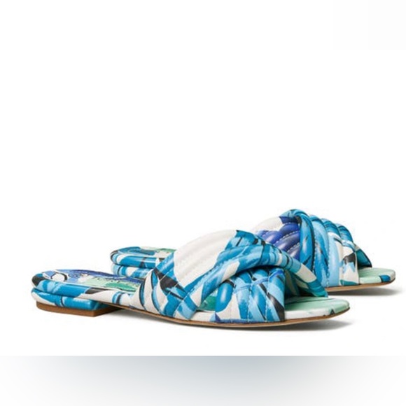 Offers Welcome!! NWT Kira Quilted Flat Slide - Blue Gem Fields - Picture 2 of 4